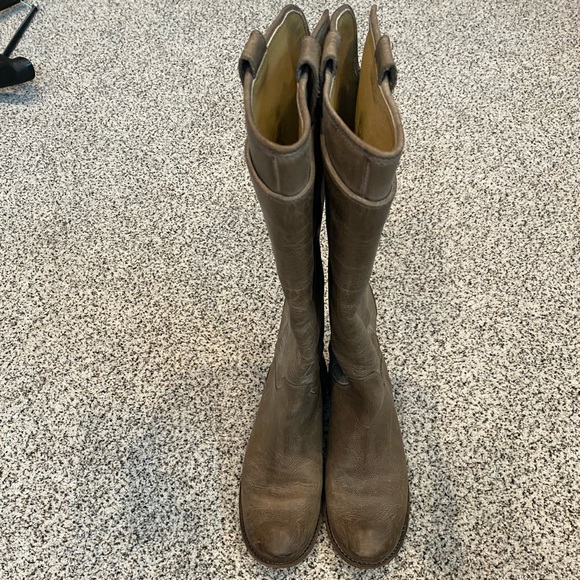 Frye boots, size 7, gray leather - Picture 2 of 4